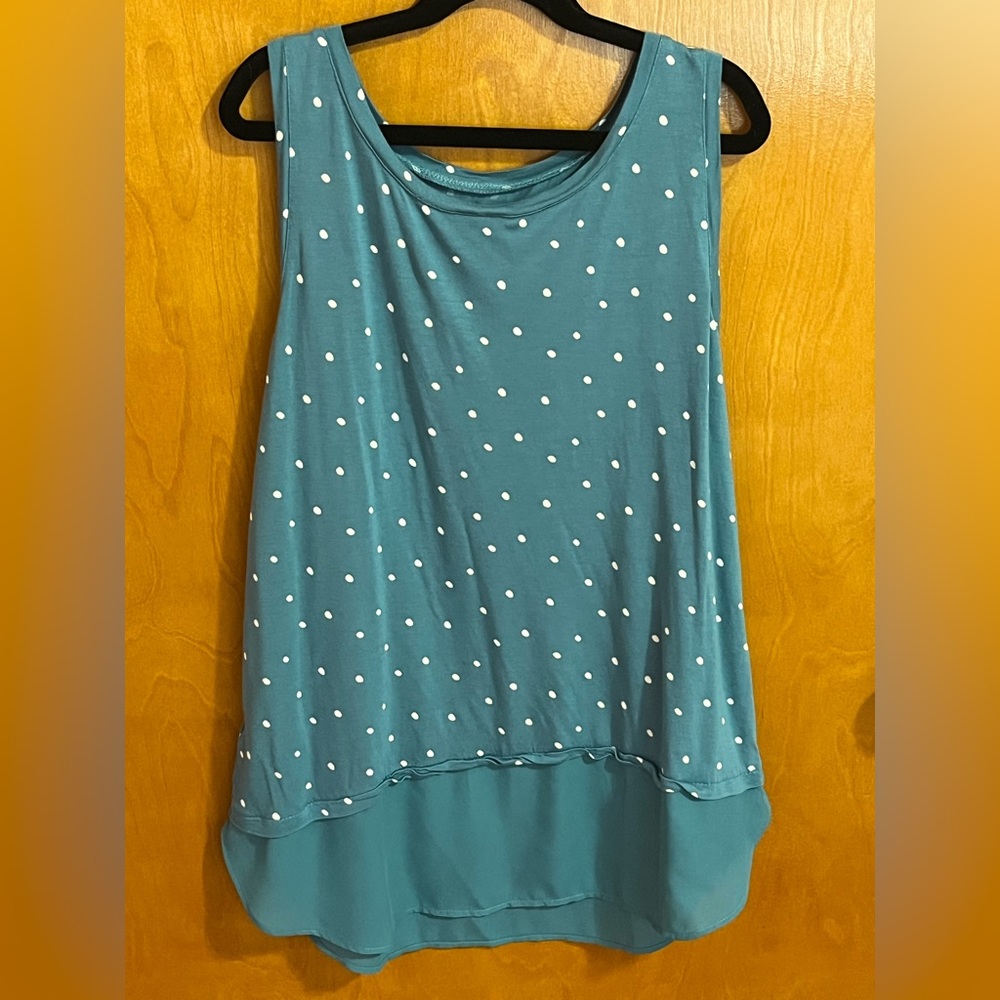 Loft Outlet tank, sz XS, polka dot design, EUC